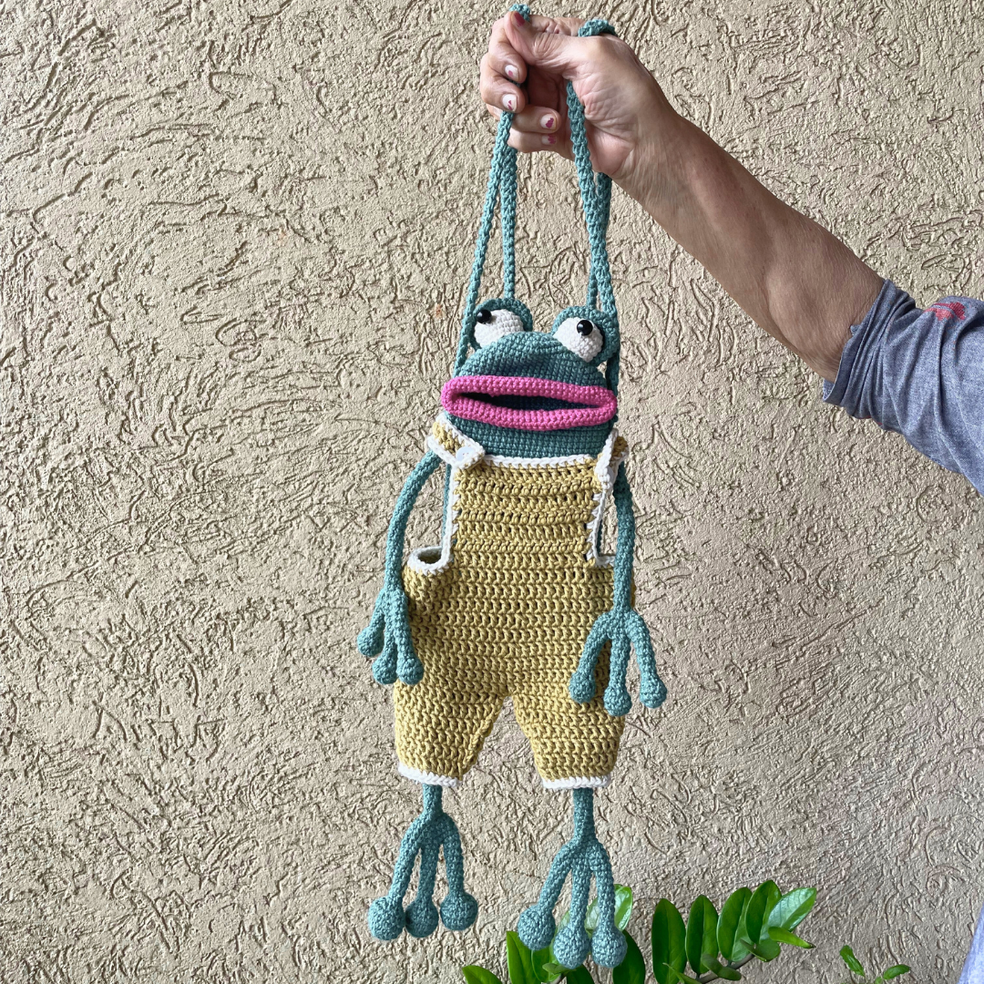 Sling Bag: Quirky Frog