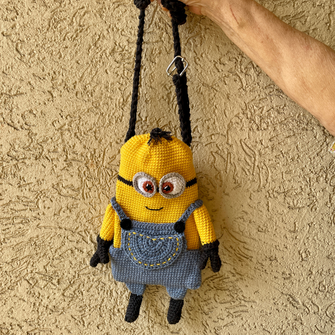 Sling Bag: King of Quirks