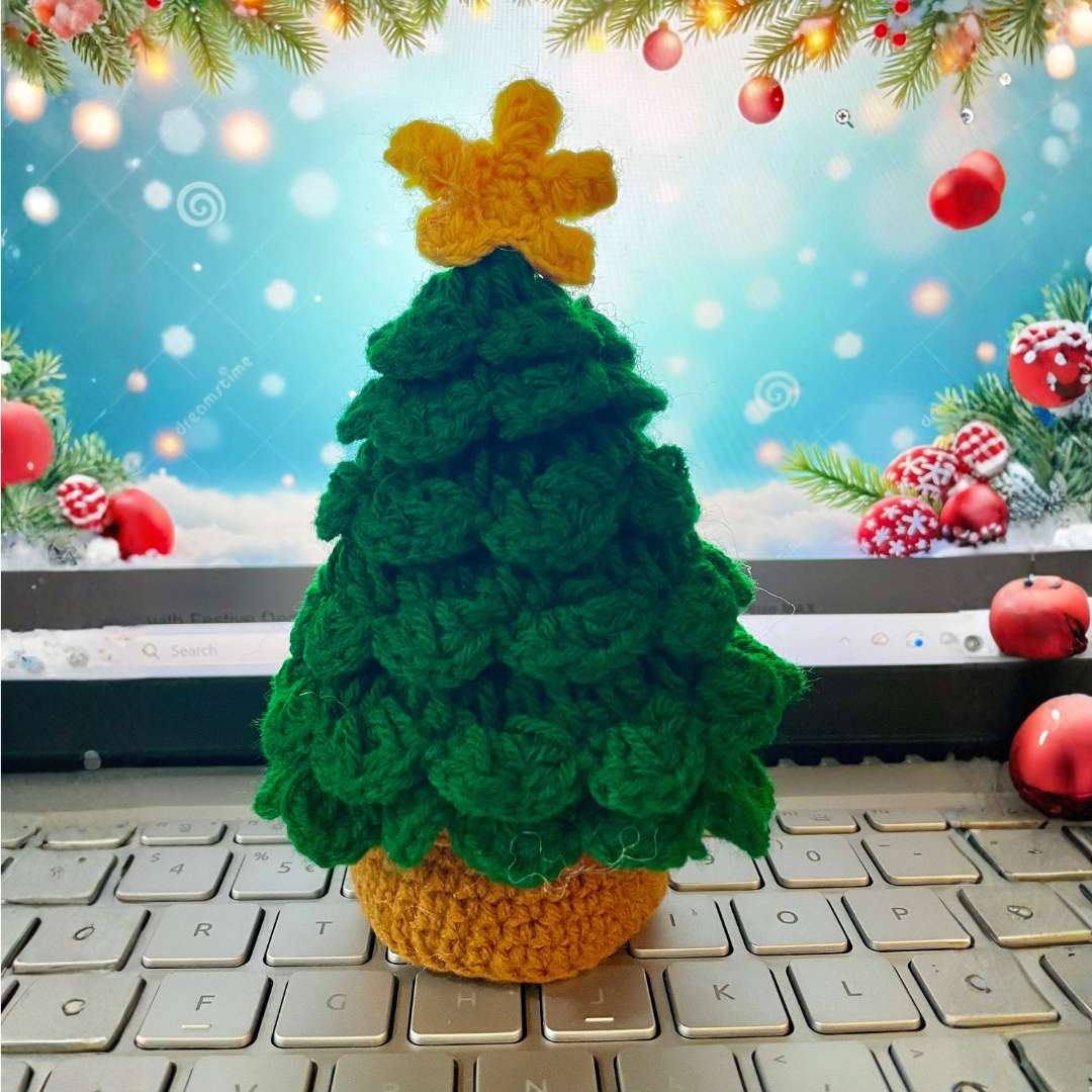 Potted : Christmas Tree