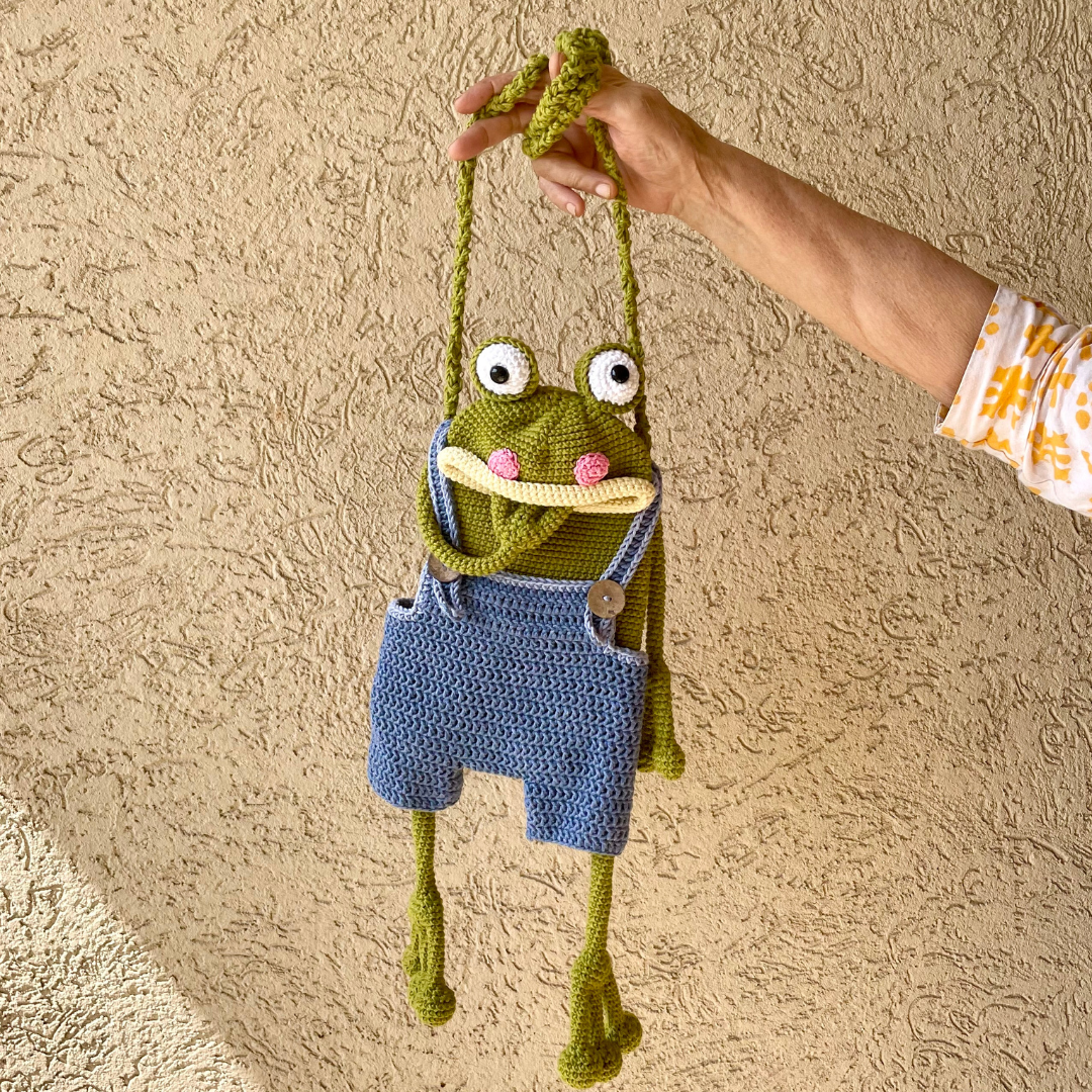 Sling Bag: Quirky Frog
